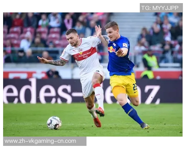 德甲焦点战莱比锡与里昂握手言和一场平局引发全场热议 德甲焦点战莱比锡与里昂握手言和一场平局引发全场热议