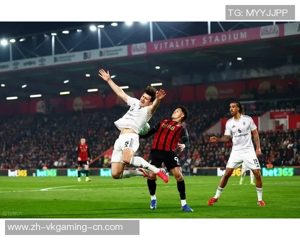 友谊赛精彩回顾AC米兰逆转巴黎圣日耳曼神扑引发争议判罚全场沸腾